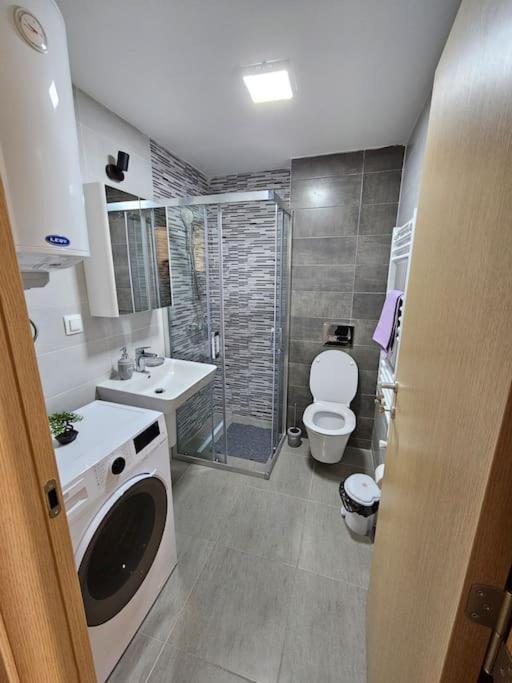 Milo Apartment Скопье Экстерьер фото